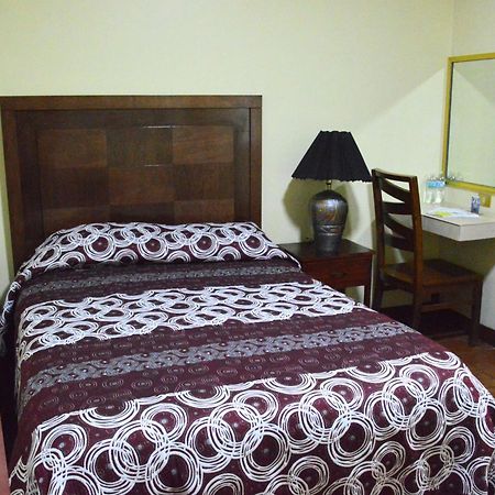 Hotel Topacio 圣胡安－德洛斯拉戈斯 外观 照片